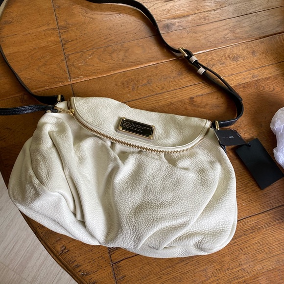 NWT Marc by Marc Jacobs cream and black crossbody